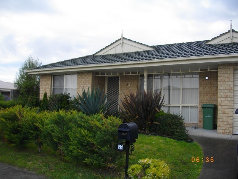 23 Grice Quadrant, Pakenham VIC 3810