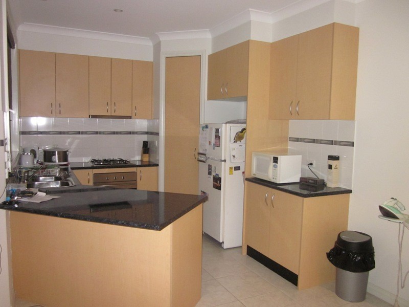 2/30 Woods Street, Beaconsfield VIC 3807