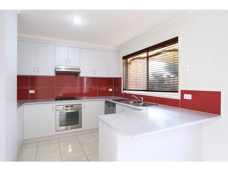 2/16 Appleton Court, Narre Warren South VIC 3805