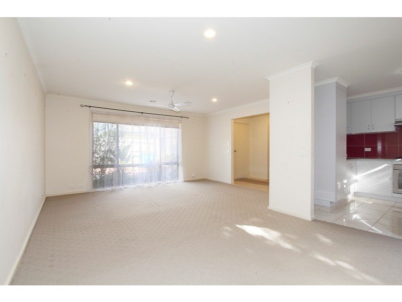 2/16 Appleton Court, Narre Warren South VIC 3805