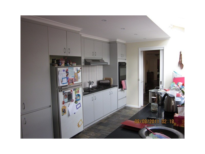 24 Royston Avenue, Berwick VIC 3806