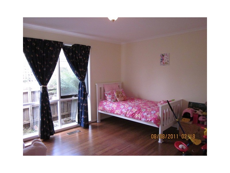 24 Royston Avenue, Berwick VIC 3806