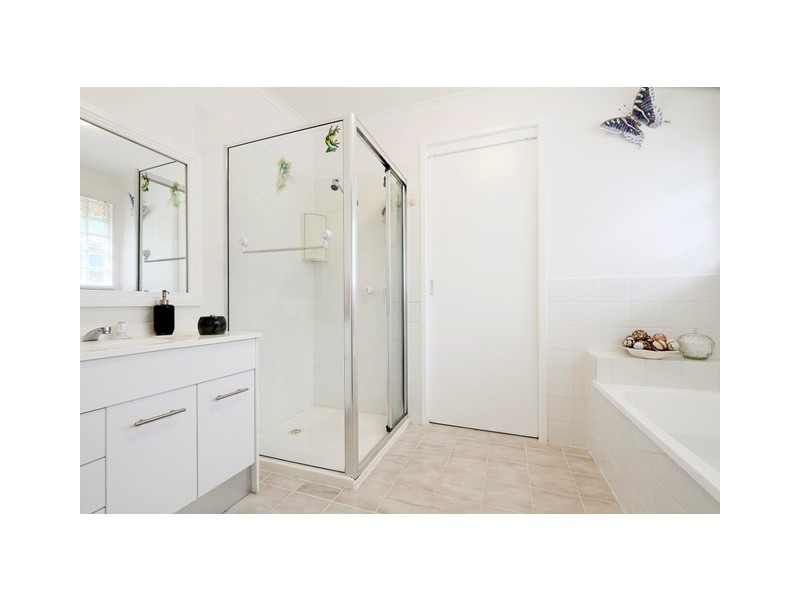 5 McMaster Court, Pakenham VIC 3810