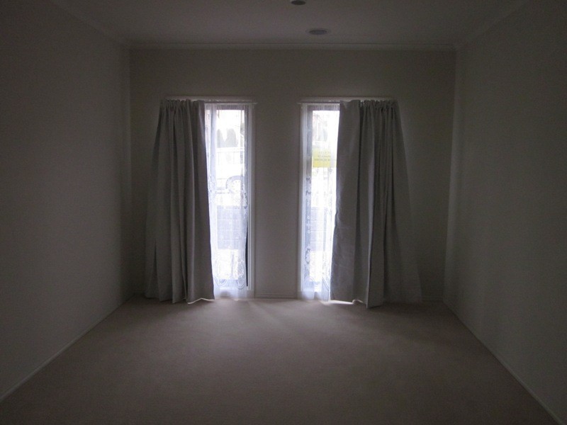 33 Ryelands Drive, Narre Warren VIC 3805