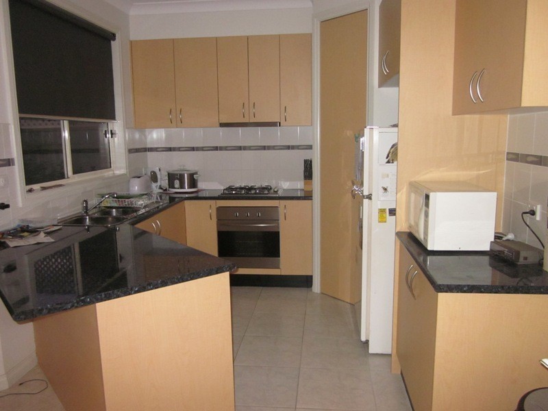 2/30 Woods Street, Beaconsfield VIC 3807