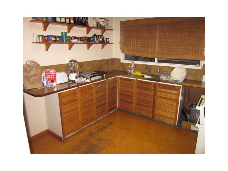 5  Roberts Road, Cranbourne VIC 3977