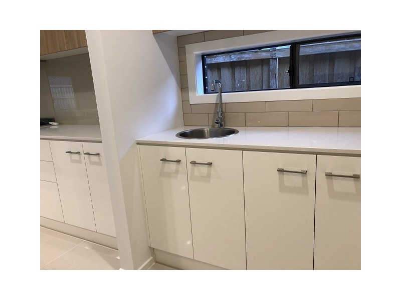 5 Arubi Avenue, Clyde North VIC 3978