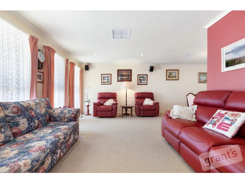 8 Bootie Court, Endeavour Hills VIC 3802