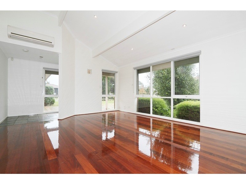 23 Justin Circuit, Hampton Park VIC 3976