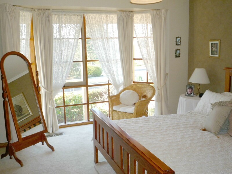 8 Bournevale Drive, Berwick VIC 3806