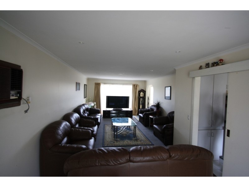 12 Springfield Drive, Narre Warren VIC 3805