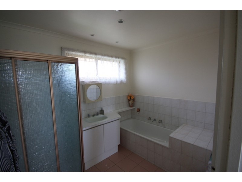 12 Springfield Drive, Narre Warren VIC 3805