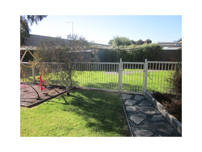 45 Sallybrook Circuit, Narre Warren VIC 3805