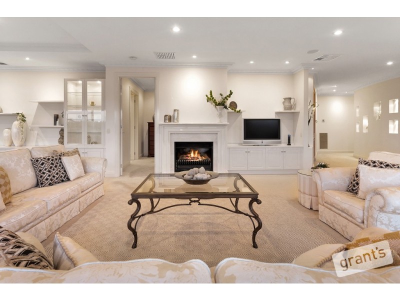 44-46 Caserta Drive, Berwick VIC 3806