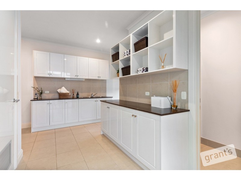 44-46 Caserta Drive, Berwick VIC 3806