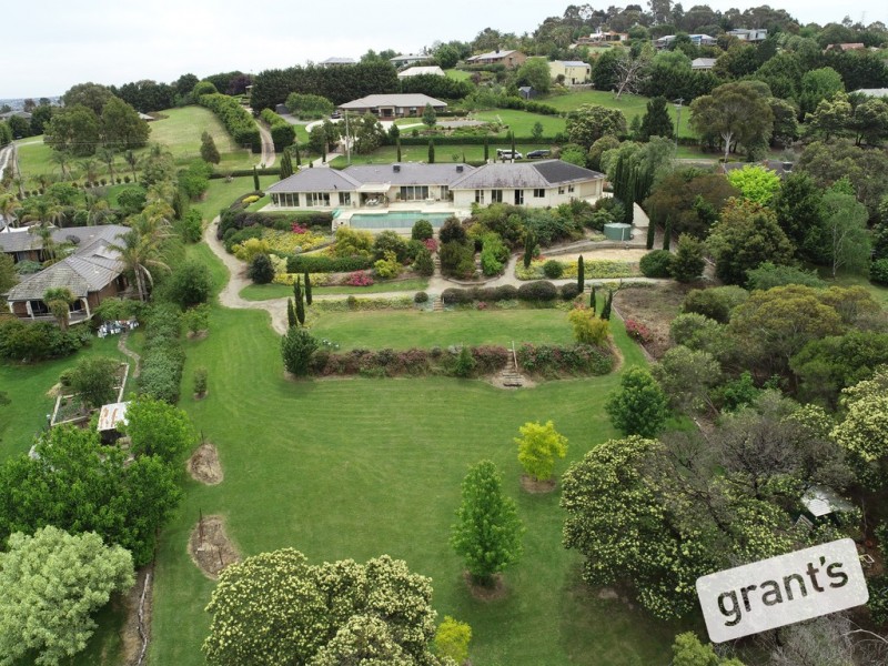 44-46 Caserta Drive, Berwick VIC 3806