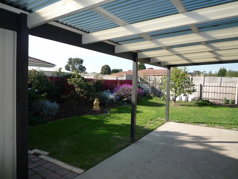 1 Insignia Crescent, Berwick VIC 3806