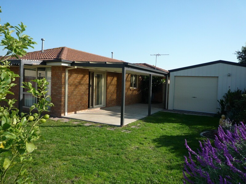 1 Insignia Crescent, Berwick VIC 3806