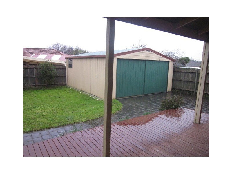 15 Emily Drive, Narre Warren VIC 3805