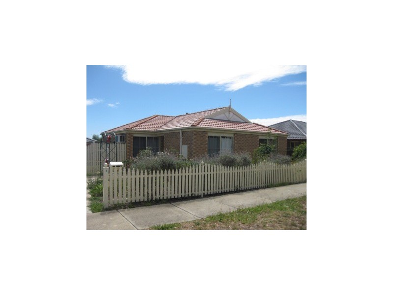 3 Jasa Crescent, Cranbourne West VIC 3977