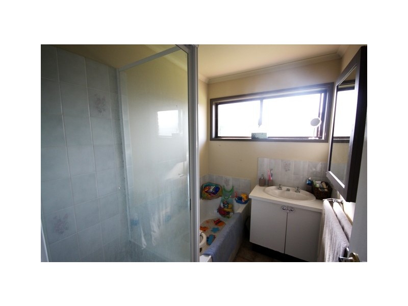 4 Emerald Court, Narre Warren VIC 3805