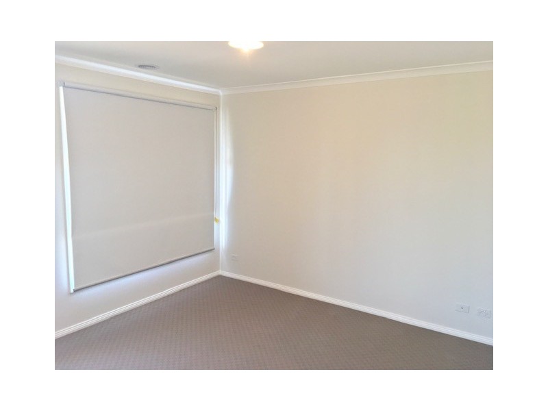 70 Meridian Circuit, Berwick VIC 3806