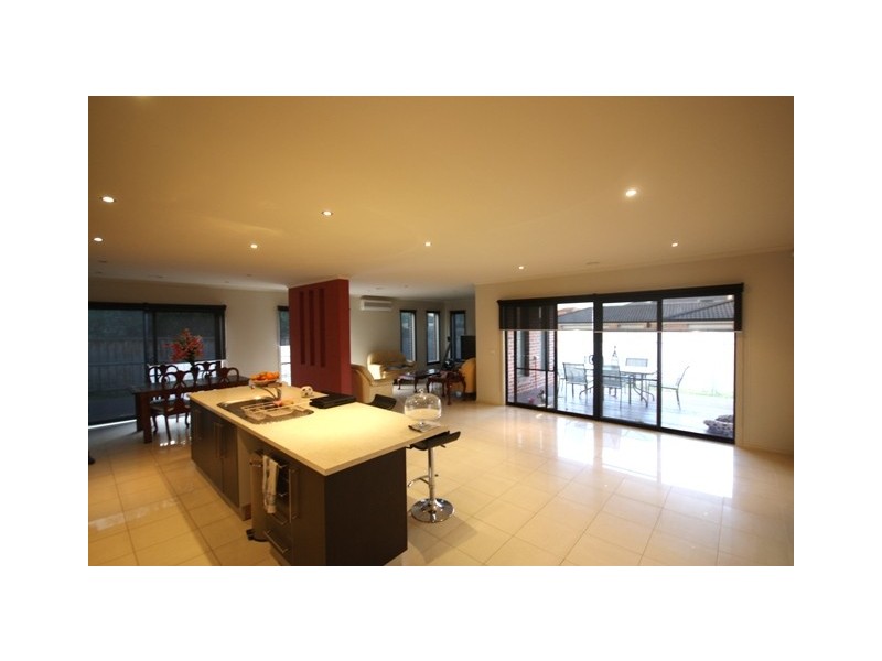 30 Ellen Road, Narre Warren South VIC 3805