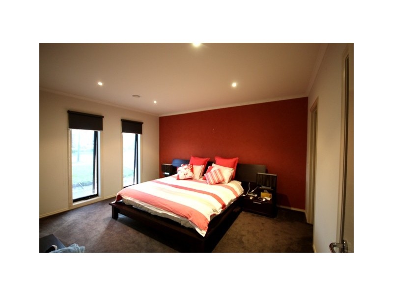 30 Ellen Road, Narre Warren South VIC 3805