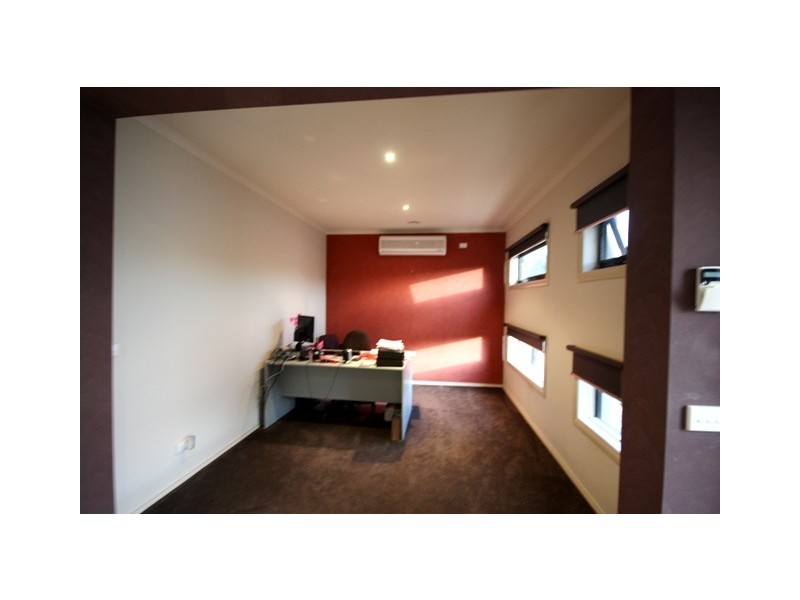 30 Ellen Road, Narre Warren South VIC 3805