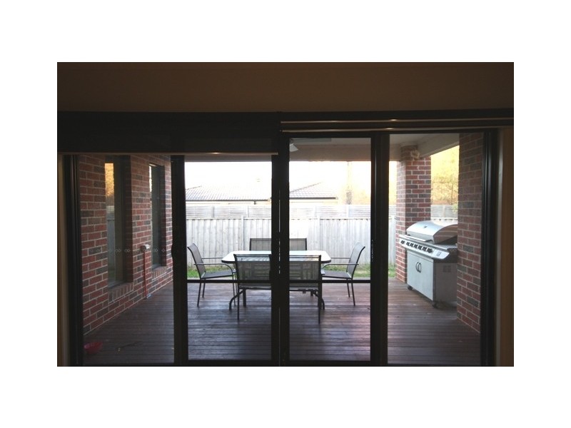 30 Ellen Road, Narre Warren South VIC 3805