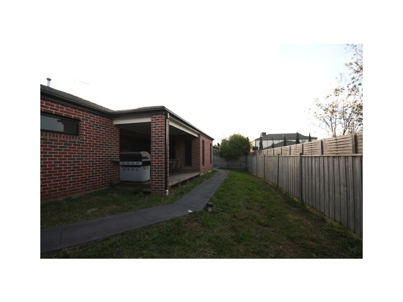 30 Ellen Road, Narre Warren South VIC 3805