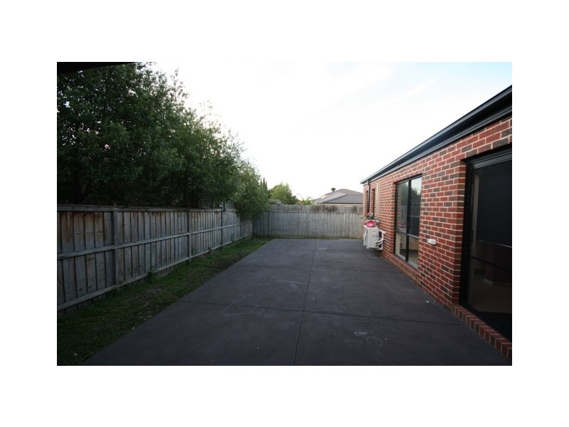 30 Ellen Road, Narre Warren South VIC 3805