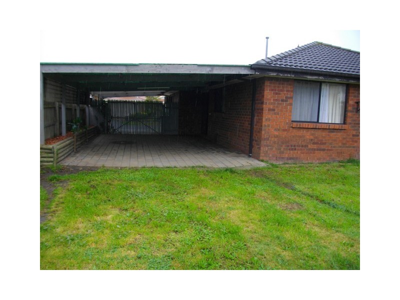 5 Lakeview Drive, Narre Warren South VIC 3805