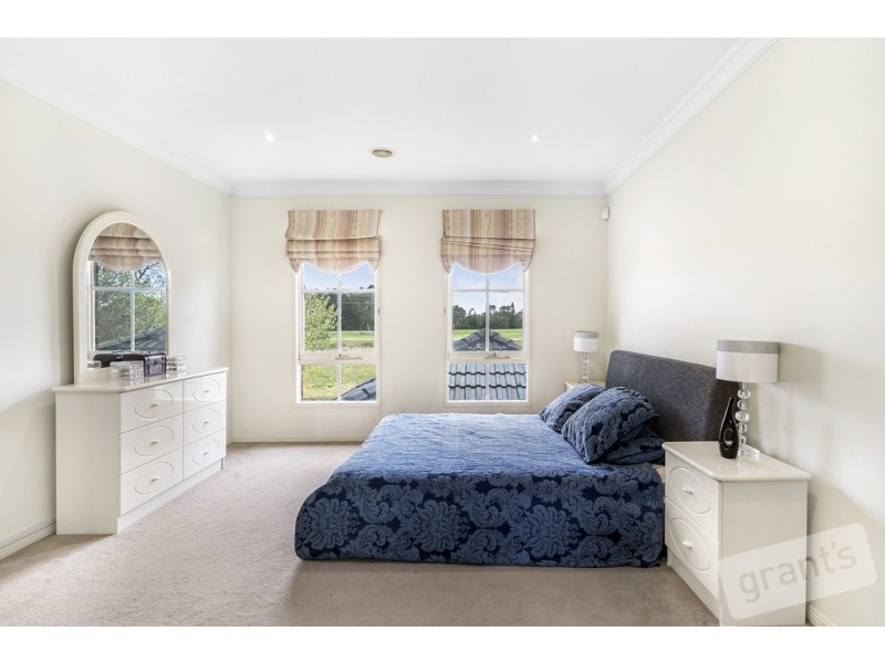 71 Ward Road, Berwick VIC 3806