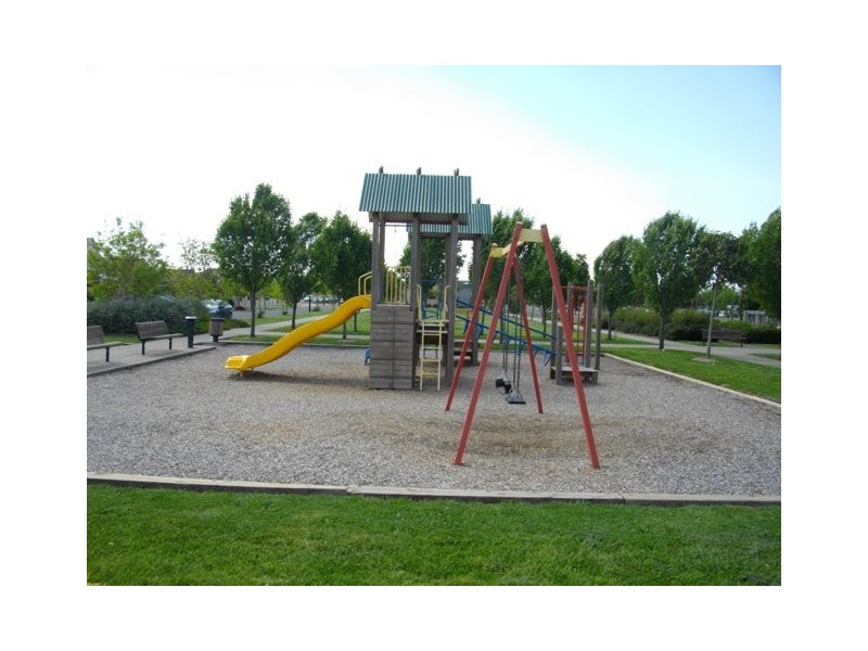 10  Cathedral Close, Pakenham VIC 3810