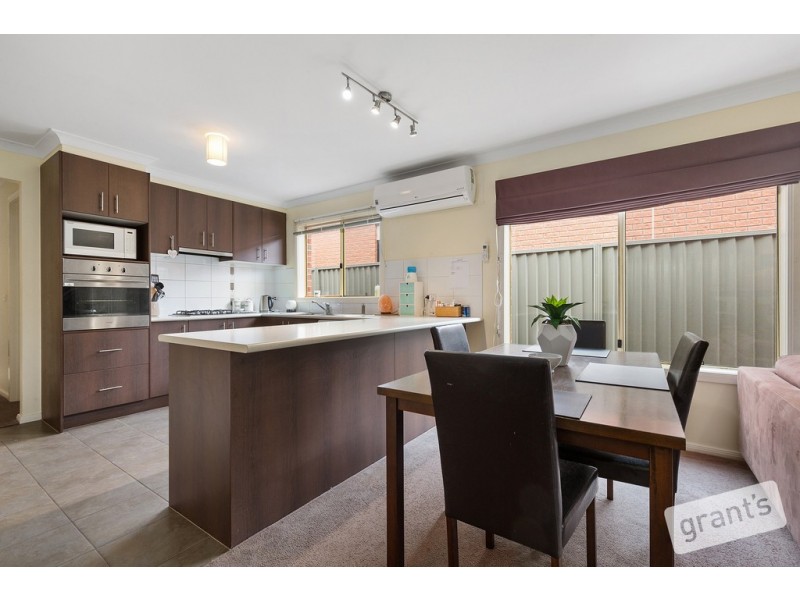 21 Pipetrack Circuit, Cranbourne East VIC 3977