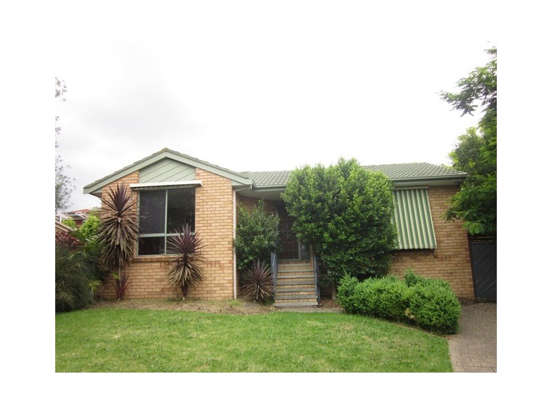 5 Houlden Court, Narre Warren VIC 3805