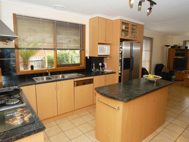 46 Thomas Mitchell Drive, Endeavour Hills VIC 3802