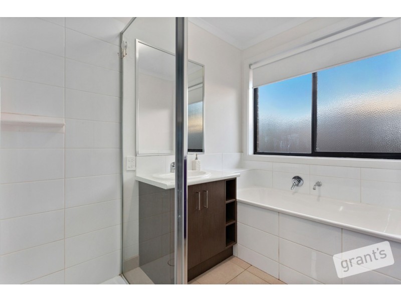 191 McDonalds Track, Lang Lang VIC 3984