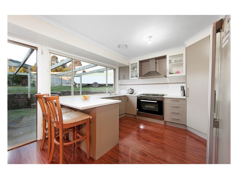 77 Strathavan Drive, Berwick VIC 3806