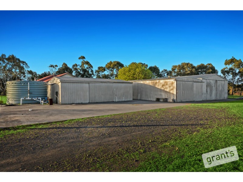 20 Forrest Drive, Nyora VIC 3987