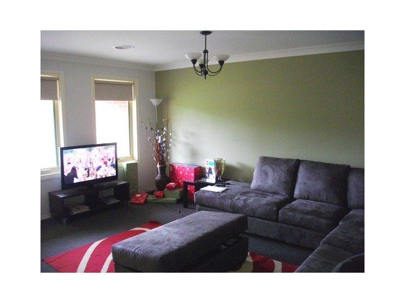 136 Windermere Boulevard, Pakenham VIC 3810