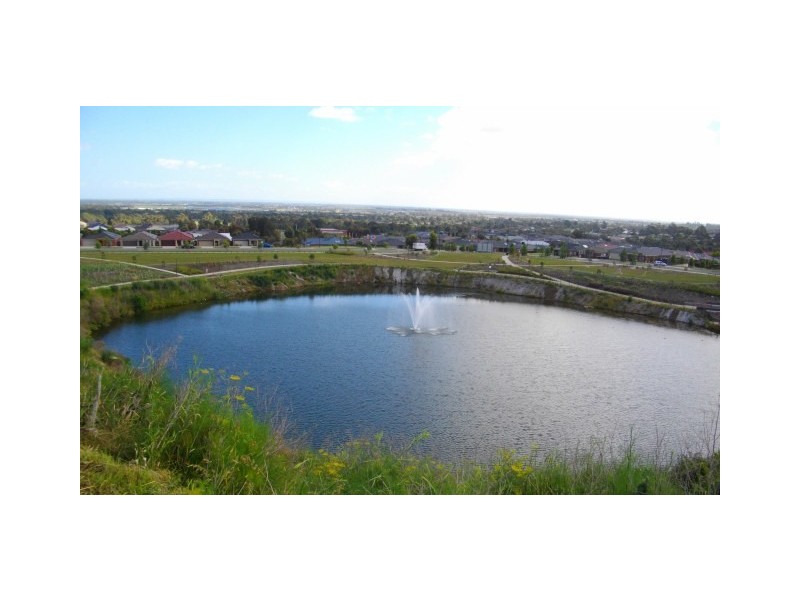 136 Windermere Boulevard, Pakenham VIC 3810