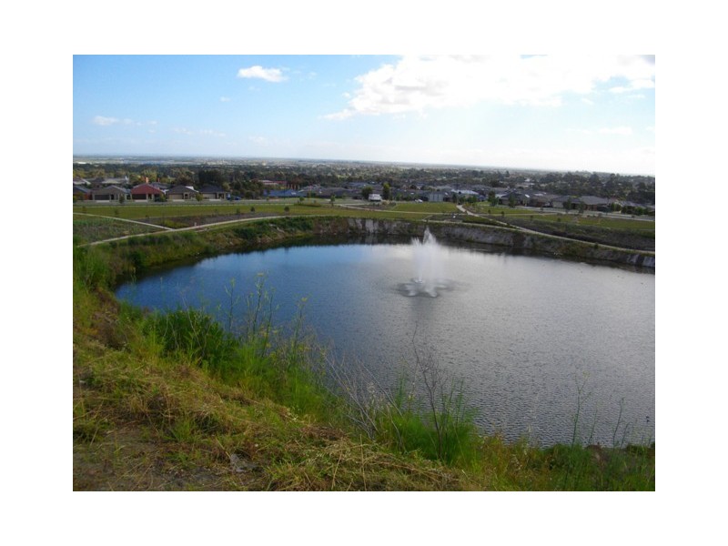 136 Windermere Boulevard, Pakenham VIC 3810