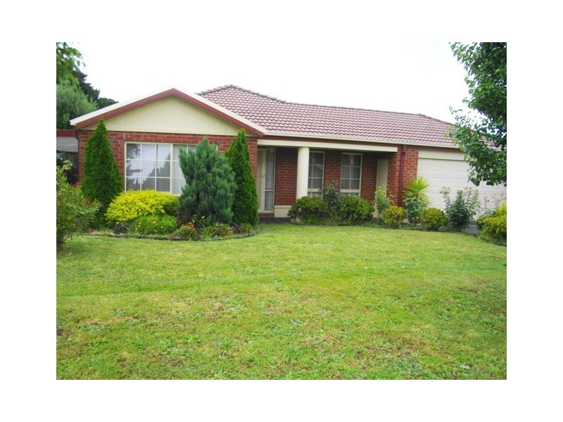 41 John Fisher Drive, Berwick VIC 3806