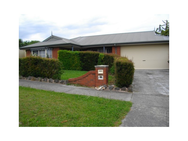 86 Norfolk Drive, Narre Warren VIC 3805