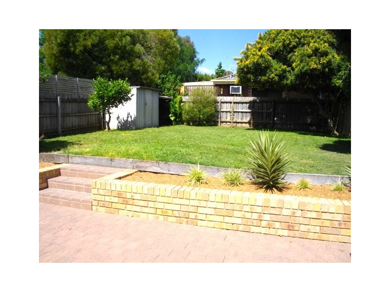 4 Theodore Terrace, Berwick VIC 3806