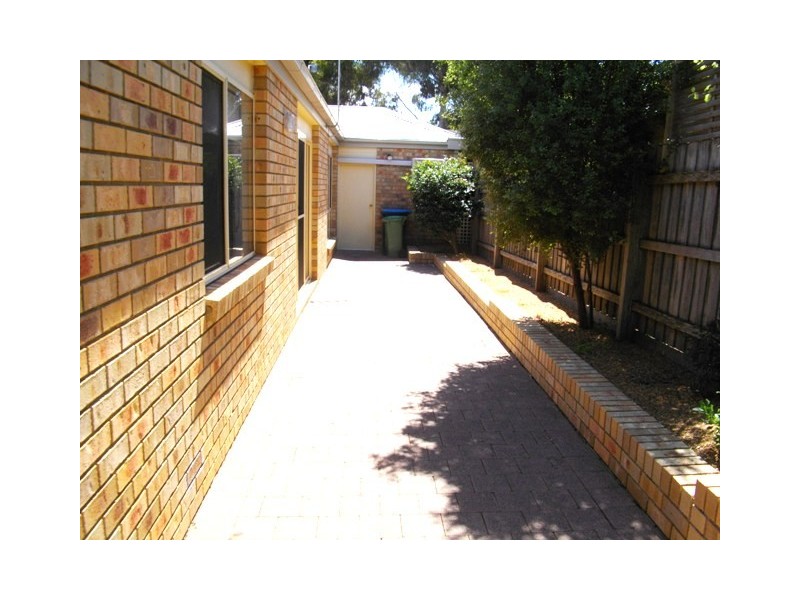4 Theodore Terrace, Berwick VIC 3806