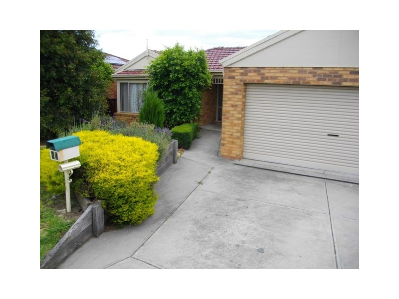 24 Prime Court, Berwick VIC 3806