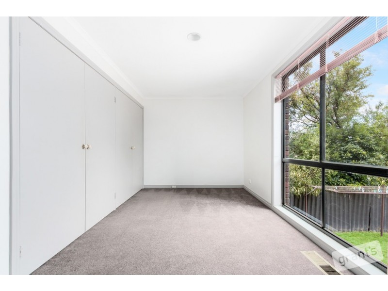 2 Kirkfell Court, Berwick VIC 3806